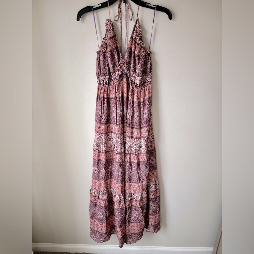 New w/tags! All in Favor maxi halter with adjustable cinch tie at bust. Large.